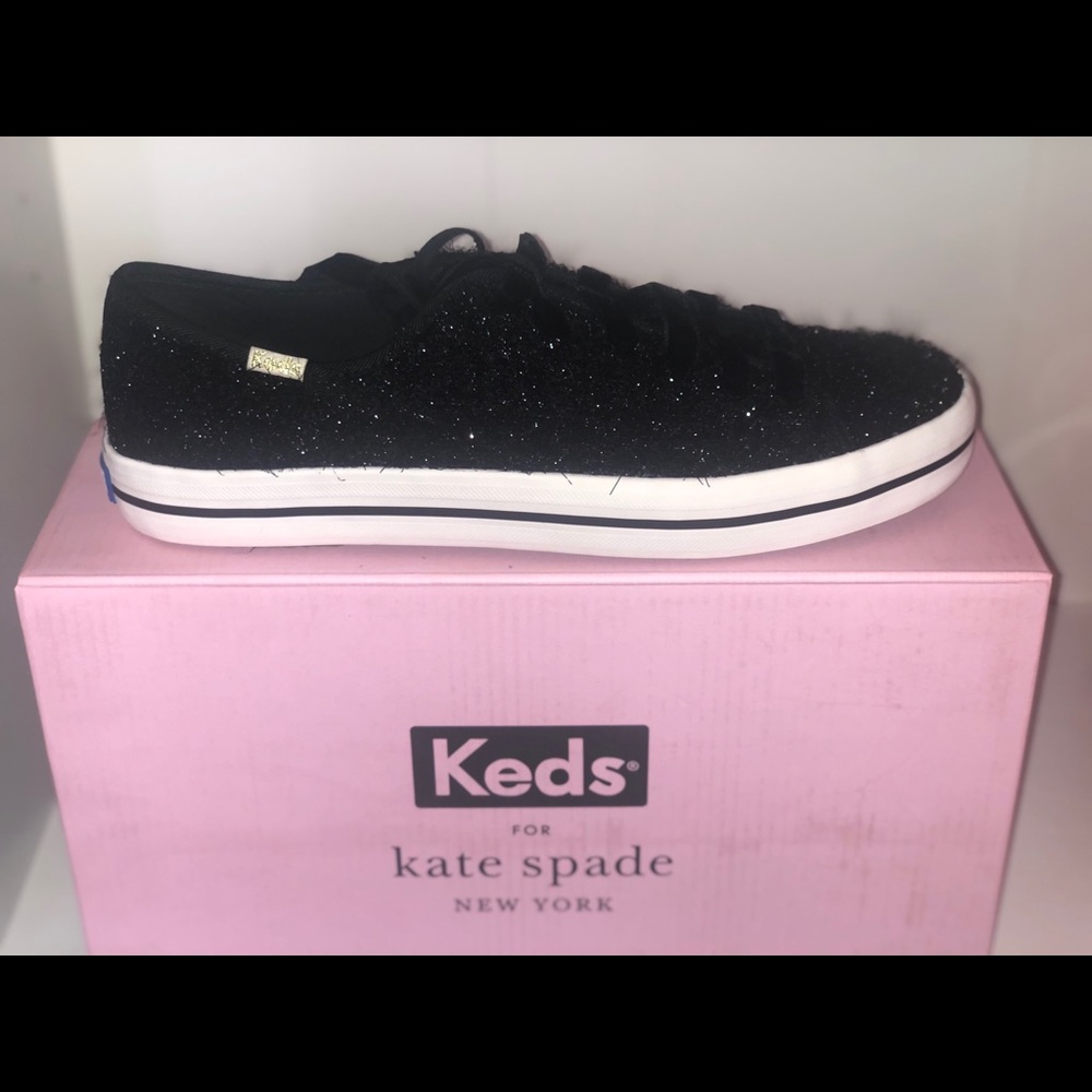 Athletic shoe
